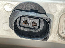 Load image into Gallery viewer, TURN SIGNAL LIGHT LAMP CC 09 10 11 12 Bumper Mounted Right - NW708209

