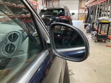 Load image into Gallery viewer, DOOR MIRROR POWER REMOTE Tiguan 09 10 11 12 13 14 Right - NW708070
