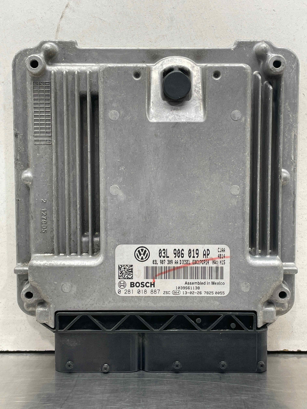 ECU ECM Computer Volkswagen Beetle 2013 - NW708897
