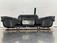 Load image into Gallery viewer, Speedometer Cluster Suzuki Vitara XL-7 2006 - NW709038
