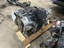 Load image into Gallery viewer, Transmission  XV CROSSTREK 2020 - DG148924
