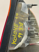 Load image into Gallery viewer, OUTER TAIL LIGHT LAMP 320i 323i 323ic 323is 325ci 325i 328i 99-01 Left - NW180342
