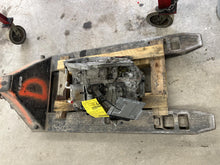 Load image into Gallery viewer, TRANSMISSION Nissan Sentra 2017 17 2018 18 2019 19 - DG163945
