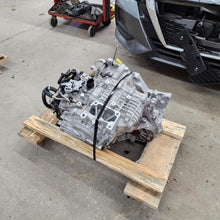 Load image into Gallery viewer, Transmission Kia Sportage 2023 - DG170646
