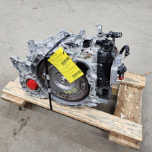 Load image into Gallery viewer, Transmission Kia Sportage 2023 - DG170646
