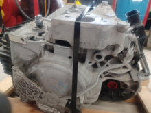 Load image into Gallery viewer, Transmission Chrysler Pacifica 2020 - DG174764
