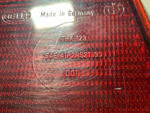 Load image into Gallery viewer, TAIL LIGHT LAMP ASSEMBLY BMW 528i 540i 97 98 99 00 Left - NW180488
