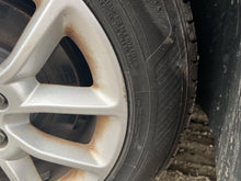 Load image into Gallery viewer, WHEEL RIM Edge Flex Taurus 13-19 17x7-1/2 ALUM 17x7-1/2, 5 lug, 4-1/2" - DG175065
