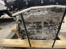 Load image into Gallery viewer, Engine Motor Chrysler Pacifica 2018 - DG179573
