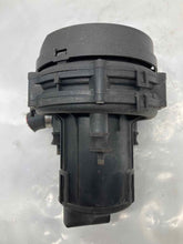Load image into Gallery viewer, AIR INJECTION PUMP SMOG BMW 325i 328i 330i 323i  1999 99 00 01 02 03 04 05 - NW8024
