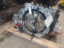 Load image into Gallery viewer, Transmission Cadillac XT4 2021 - DG201078
