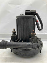 Load image into Gallery viewer, AIR INJECTION PUMP SMOG BMW 745i 2002 02 2003 03 2004 04 2005 05 - NW8073
