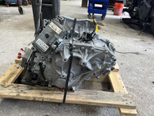 Load image into Gallery viewer, TRANSMISSION Nissan Altima 2014 14 2015 15 2016 16 - DG205596
