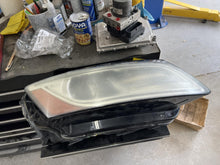 Load image into Gallery viewer, HEADLIGHT LAMP ASSEMBLY Audi Q5 SQ5 13 14 15 16 17 Right - DG207244
