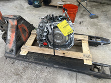 Load image into Gallery viewer, TRANSMISSION Nissan Versa 2018 18 2019 19 2020 20 FWD - DG207433
