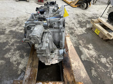 Load image into Gallery viewer, Transmission Chevrolet TRAX 2024 - DG213214
