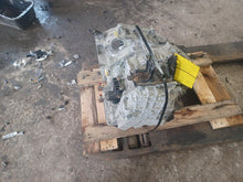 Load image into Gallery viewer, Transmission  RAV4 2014 - DG226152

