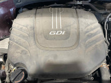 Load image into Gallery viewer, Plastic Engine Cover Kia Sorento 2016 - NW575617
