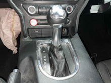 Load image into Gallery viewer, Floor Shifter Ford Mustang 2016 - NW519546
