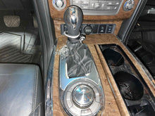 Load image into Gallery viewer, Floor Shifter  INFINITI QX80 2017 - NW518293
