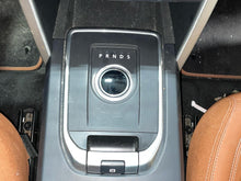 Load image into Gallery viewer, Floor Shifter  DISCOVERY SPORT 2015 - NW658738
