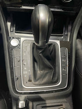 Load image into Gallery viewer, Floor Shifter Volkswagen Golf 2017 - NW640375
