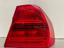 Load image into Gallery viewer, OUTER TAIL LIGHT LAMP 323i 325ci 325i 328i 330ci 330i 06-08 Right - NW180346
