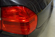 Load image into Gallery viewer, OUTER TAIL LIGHT LAMP 323i 325ci 325i 328i 330ci 330i 06-08 Right - NW180346
