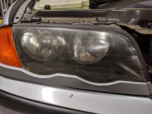 Load image into Gallery viewer, HEADLIGHT LAMP ASSEMBLY 320i 323i 323ic 323is 325ci 325i 328i 99-01 Right - NW102428
