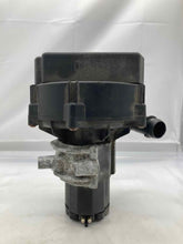 Load image into Gallery viewer, AIR INJECTION PUMP SMOG Mercedes CL500 G500 C320 ML320 98 99 00 01 02 03 04 - 06 - NW8193
