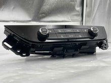 Load image into Gallery viewer, Temperature Controls Buick Enclave 2018 - NW216623
