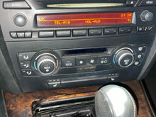 Load image into Gallery viewer, Temp Climate AC Heater Control BMW 328i 128i 135i 335i M3 2007 07 2008 08 09 - NW659666
