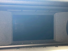 Load image into Gallery viewer, INFO-GPS SCREEN C250 C300 C350 C63 Gl350 Gl450 Gl550 GL63 AMG ML350 12-16 - NW542935

