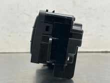 Load image into Gallery viewer, RADIO CONTROLS Nissan Armada Pathfinder 06 07 08 09 10 11 12 - NW137301
