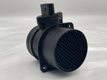 Load image into Gallery viewer, Mass Air Flow Sensor Meter MAF Audi TT 2001 01 2002 02 - NW4762
