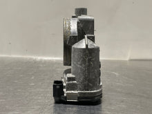 Load image into Gallery viewer, THROTTLE BODY CLK430 CLK500 ML500 SL55 01 - 06 - NW178402
