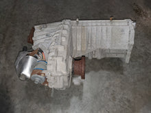 Load image into Gallery viewer, TRANSFER CASE Touareg 2007 07 2008 08 2009 09 2010 10 - NW269806
