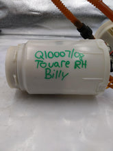 Load image into Gallery viewer, Fuel Pump Volkswagen Touareg 2004 04 2005 05 2006 06 07 08 09 10 Right - NW290906
