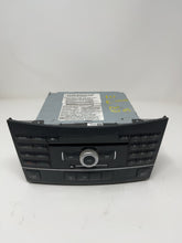 Load image into Gallery viewer, Radio  MERCEDES E-CLASS 2010 - NW138762
