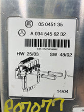 Load image into Gallery viewer, Computer Mercedes-Benz SL500 2003 - NW333085
