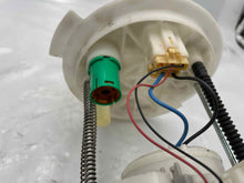 Load image into Gallery viewer, FUEL PUMP Ford Taurus X 2008 08 2009 09 - NW78865

