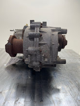 Load image into Gallery viewer, TRANSFER CASE Wrangler 07 08 09 10 11 12 13 14 15 16 17 18 - NW404521
