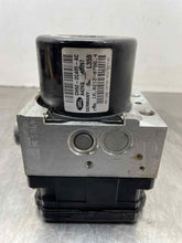 Load image into Gallery viewer, ABS ANTI-LOCK BRAKE PUMP Land Rover LR2 2012 12 - NW407152
