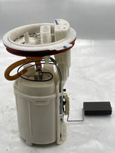 Load image into Gallery viewer, Fuel Pump Volkswagen Jetta Beetle 2002 02 2003 03 2004 04 2005 05 - NW80596
