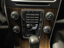 Load image into Gallery viewer, CD MP3 RADIO Volvo C70 S60 S80 V70 XC60 XC70 11 12 13 14 15 - NW489925
