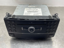 Load image into Gallery viewer, RADIO Mercedes-Benz C230 C300 C350 2008 08 - NW445123

