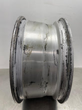 Load image into Gallery viewer, WHEEL RIM Pathfinder 05-07 17x7-1/2 ALLOY - NW466953
