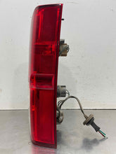 Load image into Gallery viewer, TAIL LIGHT LAMP ASSEMBLY Pathfinder 05 06 07 08 09 10 11 12 Right - NW466938
