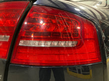 Load image into Gallery viewer, OUTER TAIL LIGHT LAMP Audi A8 S8 2008 08 2009 09 2010 10 Right - NW468731
