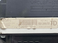 Load image into Gallery viewer, Speedometer Cluster Ford Escape 2013 - NW476290
